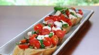 Caprese Bruschetta Caprese Bruschetta