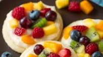 Sugar Cookie Fruit Pizzas (Chewy Version) Sugar Cookie Fruit Pizzas (Chewy Version)