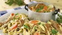 „Geschnetzeltes“ with Porcini Mushroom Egg Noodles „Geschnetzeltes“ with Porcini Mushroom Egg Noodles