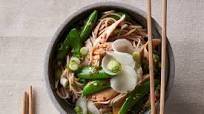 Soba Noodles With Chicken and Snap Peas Soba Noodles With Chicken and Snap Peas