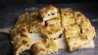 Focaccia dolce morbida all'uvetta Focaccia dolce morbida all'uvetta