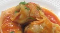 Hungarian Cabbage Rolls - Töltött Káposzta Hungarian Cabbage Rolls - Töltött Káposzta