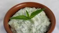 Sauce tzatziki aux fines herbes cétogène / keto / lchf Sauce tzatziki aux fines herbes cétogène / keto / lchf