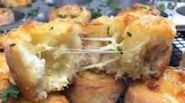 Quick Garlic Rolls (No Yeast) Quick Garlic Rolls (No Yeast)