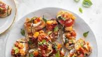 Peach Bruschetta with Whipped Ricotta Peach Bruschetta with Whipped Ricotta
