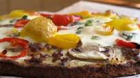 Breakfast Pizza with Cauliflower Crust Breakfast Pizza with Cauliflower Crust