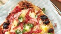 Grilled Hawaiian pizza Grilled Hawaiian pizza