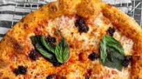 Pizza with 'Nduja and Tomato Cream Sauce Pizza with 'Nduja and Tomato Cream Sauce