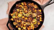 Skillet Beef & Veggie Hash Skillet Beef & Veggie Hash