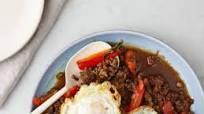 Spicy Basil Beef (Pad Krapow) Spicy Basil Beef (Pad Krapow)
