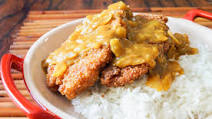 Torikatsu with Coconut Curry Sauce (Japanese Fried Chicken Cutlet) Torikatsu with Coconut Curry Sauce (Japanese Fried Chicken Cutlet)