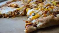 Hawaiian Chicken BBQ Pizza Hawaiian Chicken BBQ Pizza