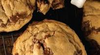 Copycat Crumbl Chocolate Chip Cookies Copycat Crumbl Chocolate Chip Cookies