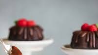 Vegan Mini Chocolate Bundt Cakes / Gluten Free Vegan Mini Chocolate Bundt Cakes / Gluten Free