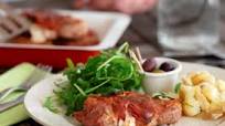 Pork loin steaks with mozzarella Pork loin steaks with mozzarella
