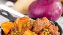 ITALIAN PORK SHOULDER STEW with potatoes and peas (Spezzatino) ITALIAN PORK SHOULDER STEW with potatoes and peas (Spezzatino)