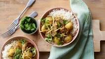 Pressure cooker lamb karahi with new potatoes Pressure cooker lamb karahi with new potatoes