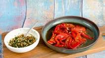 Sweet and sour peppers with pine nut crumble Sweet and sour peppers with pine nut crumble