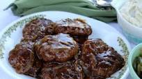 Hamburger Steak with Creamy Onion Gravy Hamburger Steak with Creamy Onion Gravy
