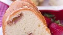 Best Strawberry Pound Cake With Cream Cheese (Homemade) Best Strawberry Pound Cake With Cream Cheese (Homemade)