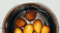 Instant Pot Potatoes (Fast, Tender, Buttery!) Instant Pot Potatoes (Fast, Tender, Buttery!)