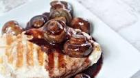 Copycat Carrabba's Chicken Marsala Copycat Carrabba's Chicken Marsala