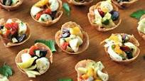 Salami Antipasto Bites {Low Carb, Grain Free} Salami Antipasto Bites {Low Carb, Grain Free}