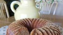 Crunchy Cinnamon Bundt Cake Crunchy Cinnamon Bundt Cake