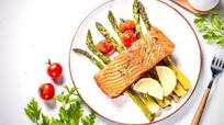 Salmon Wtih Asparagus (Kuşkonmazlı Somon Balığı) Salmon Wtih Asparagus (Kuşkonmazlı Somon Balığı)