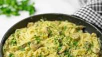 Creamy Mushroom Pasta with Truffle Oil Creamy Mushroom Pasta with Truffle Oil