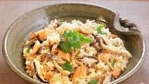 Japanese Mixed Rice with Salmon and Mushrooms Japanese Mixed Rice with Salmon and Mushrooms