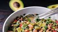 Ensalada de frijoles, nopales y pollo Ensalada de frijoles, nopales y pollo