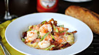 Low-country Shrimp and Grits Low-country Shrimp and Grits