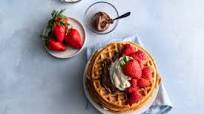 Whole Wheat Pancakes or Waffles Whole Wheat Pancakes or Waffles
