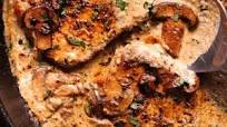 Pork Chops in Garlic Mushroom Sauce Pork Chops in Garlic Mushroom Sauce