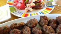 Greek Keftedes (Meat Balls) Greek Keftedes (Meat Balls)