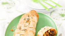 Kosher Puff Pastry Beef Strudel (Meat) Kosher Puff Pastry Beef Strudel (Meat)