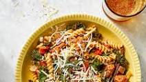 One-Pot Italian Sausage & Kale Pasta One-Pot Italian Sausage & Kale Pasta