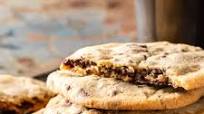 Crispy Chewy Chocolate Chip Cookies Crispy Chewy Chocolate Chip Cookies