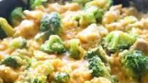 One-Pan Cheesy Chicken, Broccoli, and Rice One-Pan Cheesy Chicken, Broccoli, and Rice