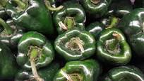 Jalapeños (rellenos de queso, envueltos en tocino) Jalapeños (rellenos de queso, envueltos en tocino)
