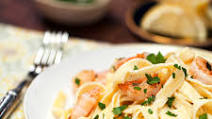 Shrimp Fettuccine Alfredo Shrimp Fettuccine Alfredo