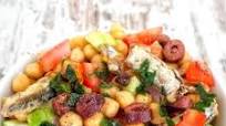 5 Minute Mediterranean Salad with Sardines and Chickpeas 5 Minute Mediterranean Salad with Sardines and Chickpeas