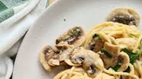Creamy mushroom pasta (healthy!) Creamy mushroom pasta (healthy!)