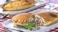 Calzone with Ricotta and Ham Calzone with Ricotta and Ham