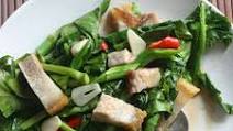 Stir-Fried Chinese Broccoli with Crispy Pork Belly (Khana Mu Krop) Recipe Stir-Fried Chinese Broccoli with Crispy Pork Belly (Khana Mu Krop) Recipe