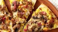 Turkey Bacon & Sausage Breakfast Pizza Turkey Bacon & Sausage Breakfast Pizza