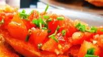 Bruschetta - włoska przekąska Bruschetta - włoska przekąska