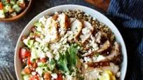 Mediterranean Chicken Quinoa Bowl Mediterranean Chicken Quinoa Bowl