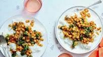 20-Min: Chana Masala with Spinach & Ready-to-Heat Rice 20-Min: Chana Masala with Spinach & Ready-to-Heat Rice